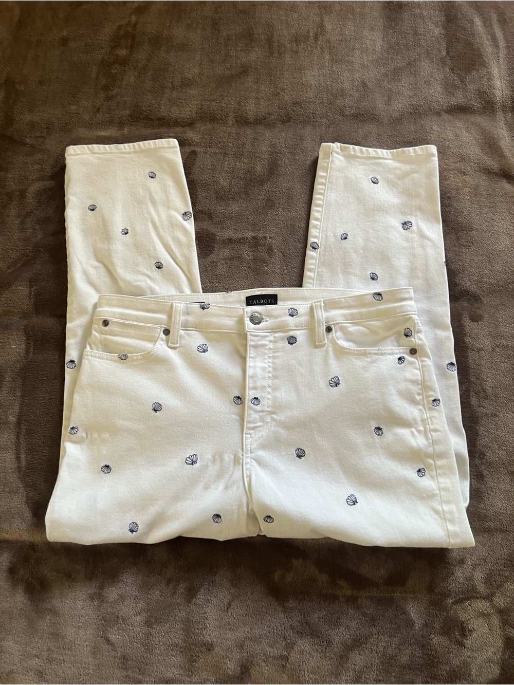 Talbots White Embroidered Shell Print Women's Crop Jeans